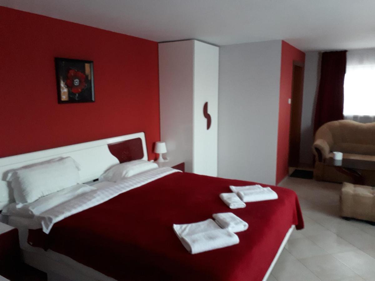 Family Hotel Gogov Sinemoretz Exterior foto